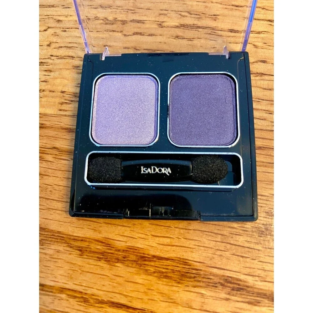 IsaDora Eye Shadow Quartet- VTG 07 ￼ Frosty Lilac light & shade Purple Lavender